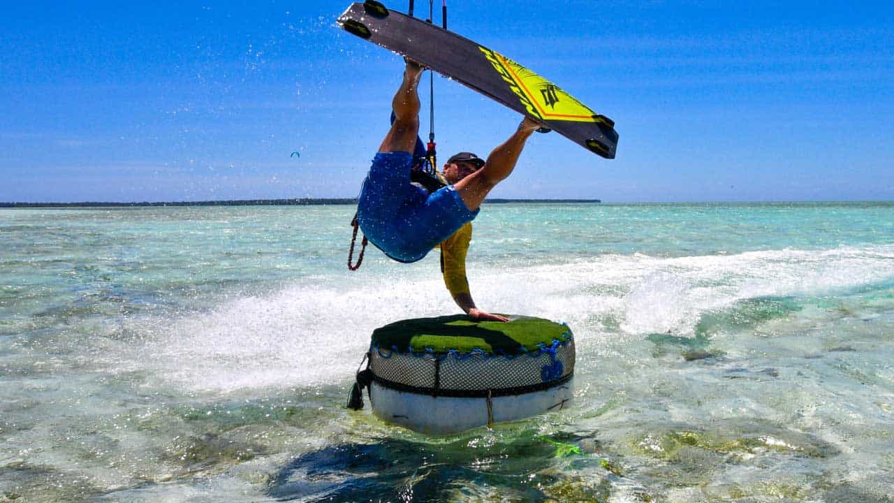 Kitesurfing Tutorial – Hand plant / drag